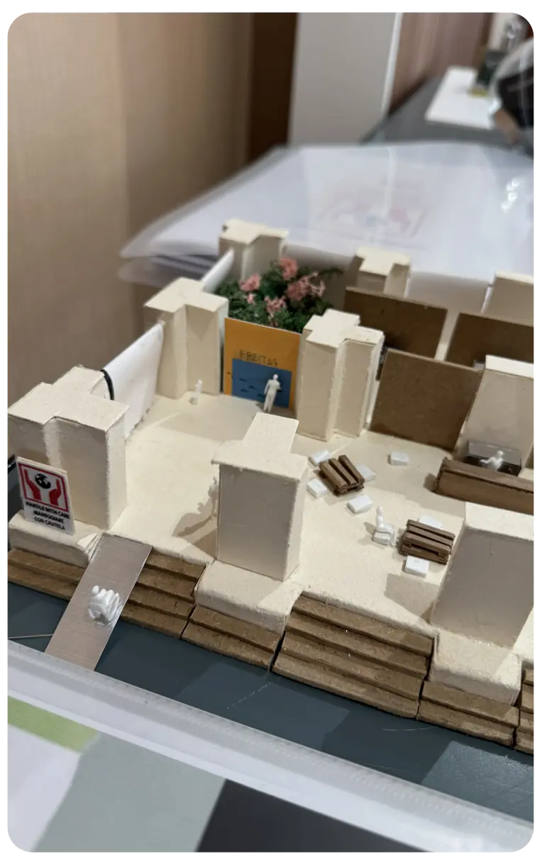 Abito realizzato dagli studenti di Accademia del Lusso modella Accademia del lusso